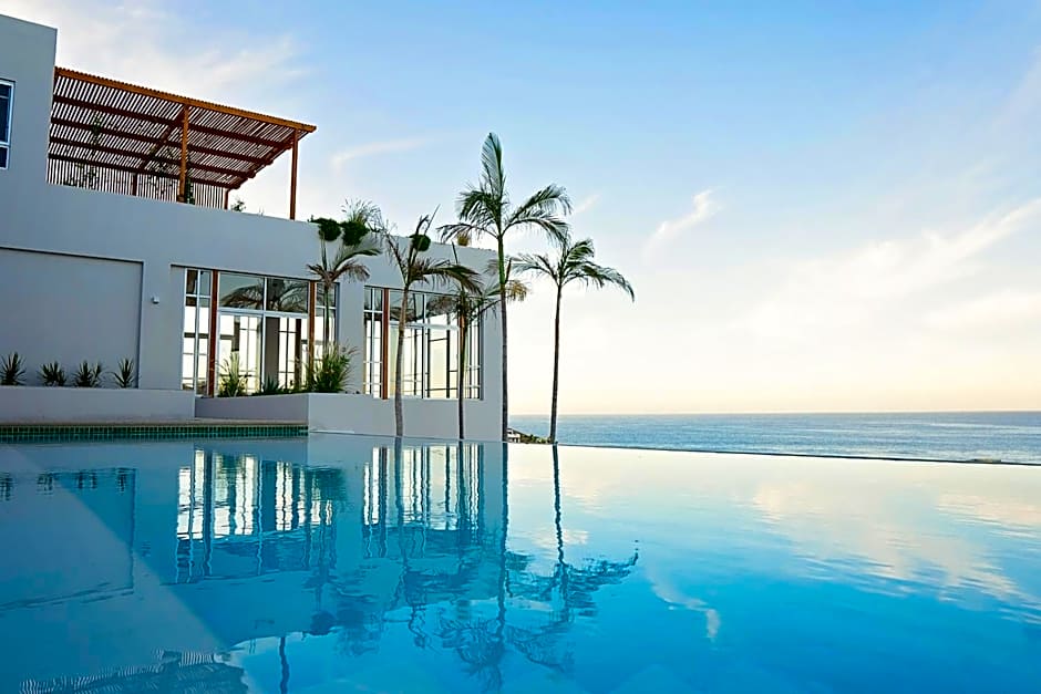 Topia Retreat- Sunset Suite