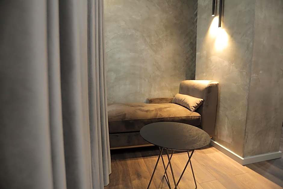 Photo 1 of 5 of Double Room