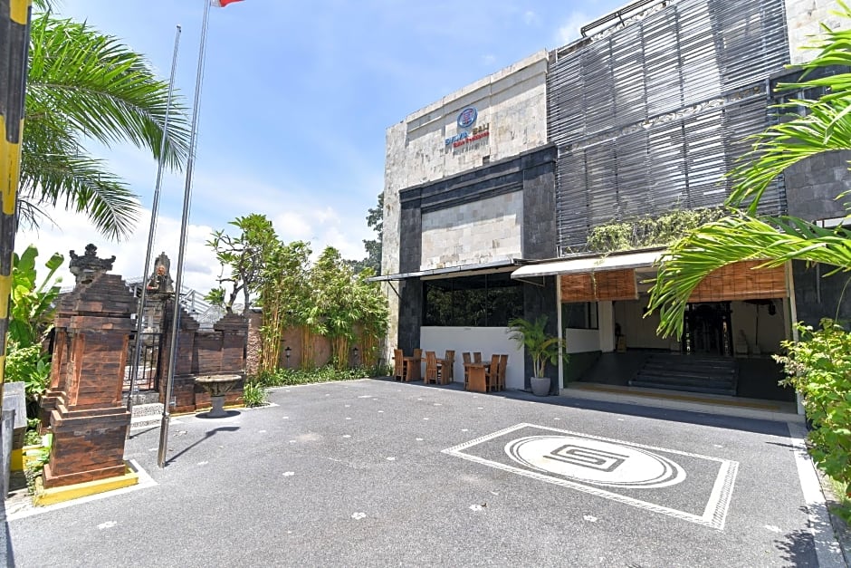 RedDoorz Plus near Mall Bali Galeria 2