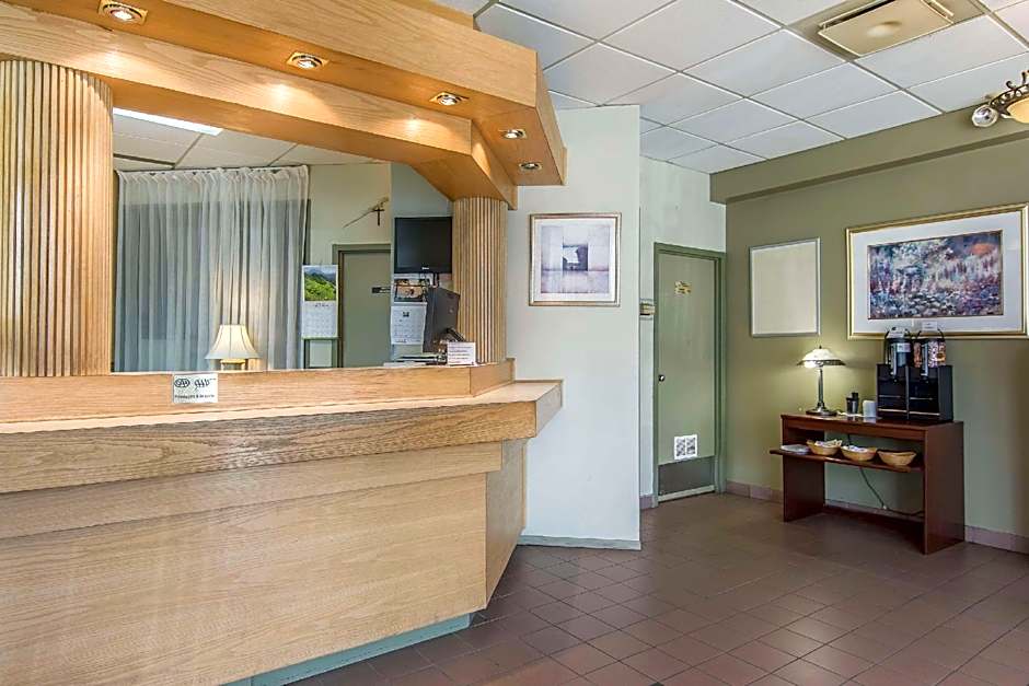 Quality Hotel & Suites
