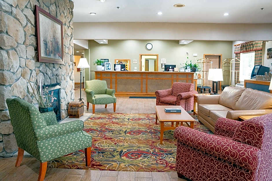 Coshocton Village Inn & Suites