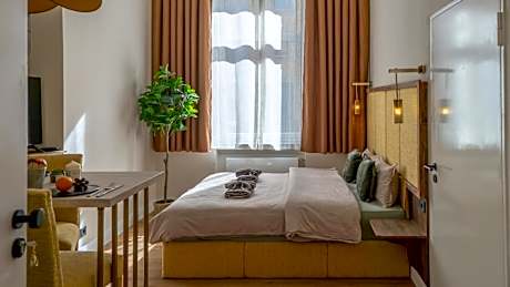 Deluxe Family Suite
