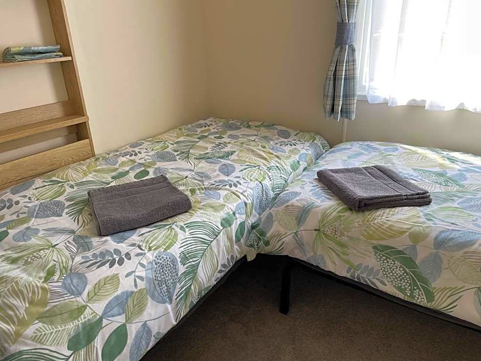 Emma's Pad at Hoburne Naish - New Forest - Wheel chair Accessible with wetroom and ramp