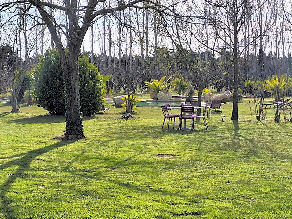 Le Mas des Cerisiers JACUZZI et SAUNA inclus pour tous les logements