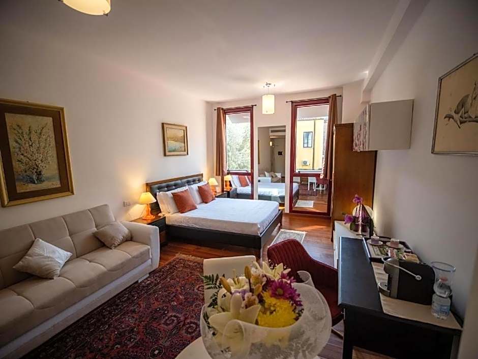 EGO' Residence Ferrara