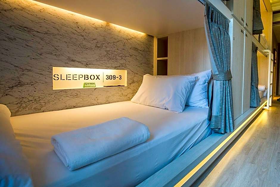 Sleepbox Sukhumvit 22