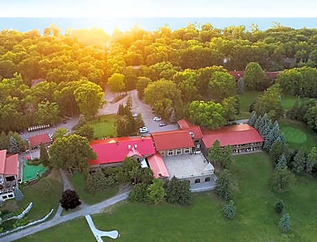 Oakwood Resort