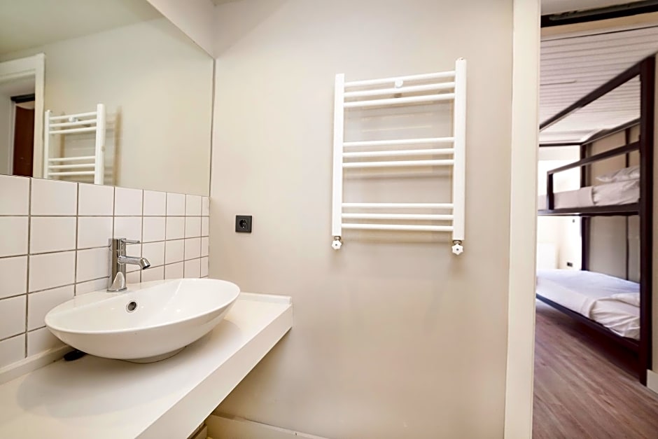 Moda Drei - Concept Hostel