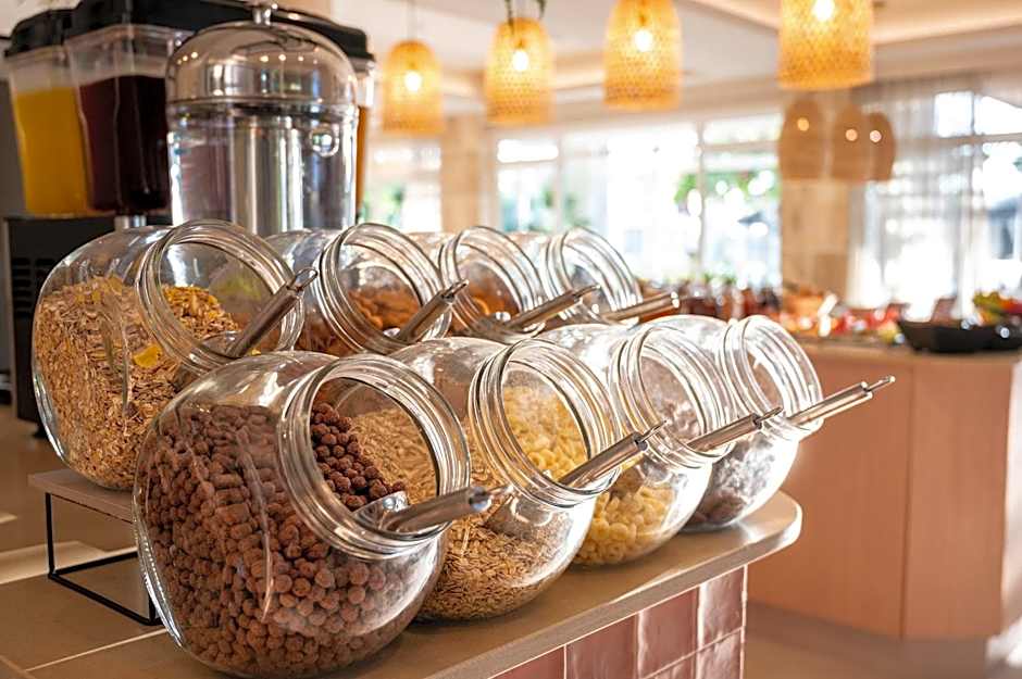 Time to Smile Saline