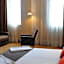 TANA Hotel