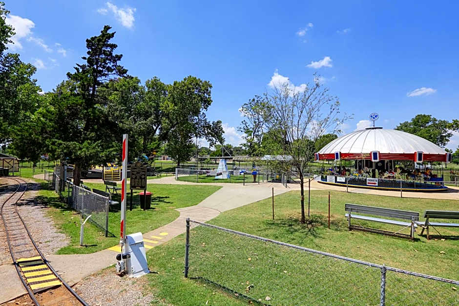 Super 8 by Wyndham Duncan