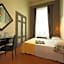 De La Pace- Sure Hotel Collection by Best Western