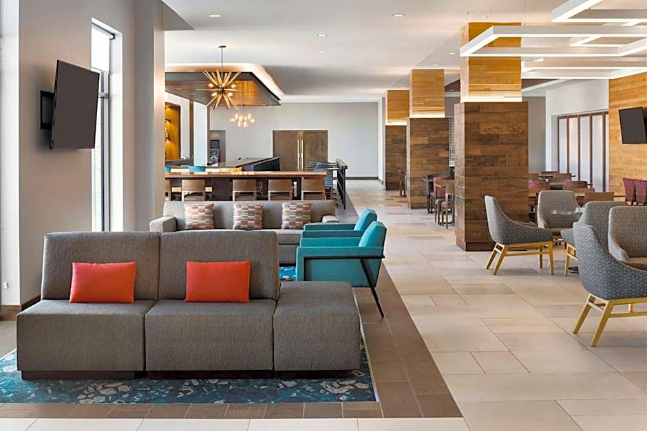 Hilton Garden Inn Milwaukee Brookfield Conference Center