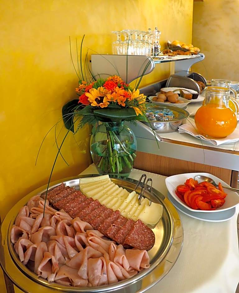 Hotel Cris