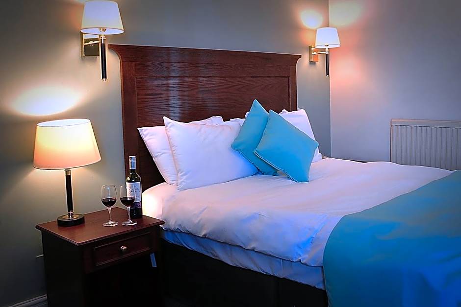 Red Lion Hotel by Greene King Inns