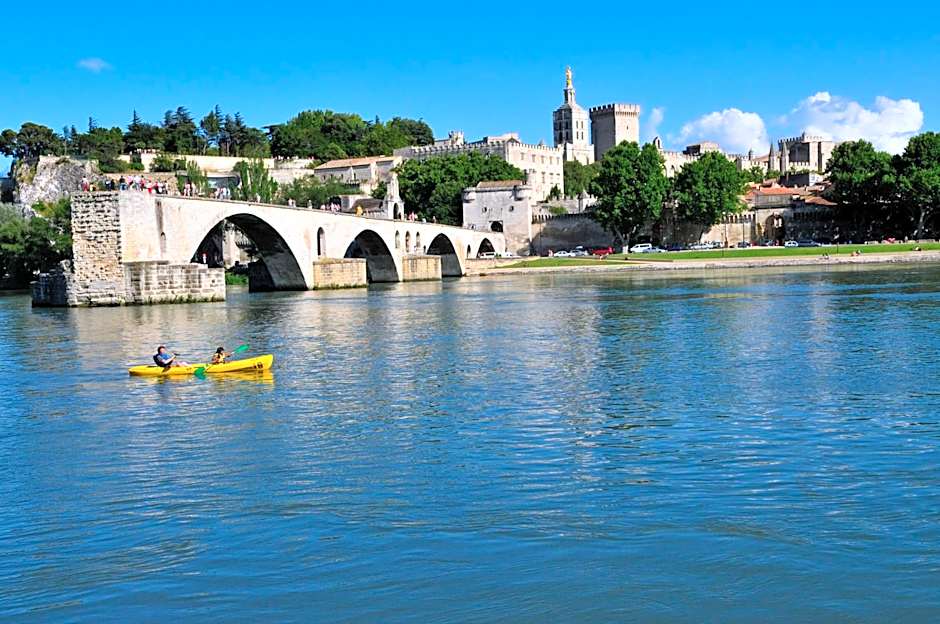 Residhotel Golf Grand Avignon