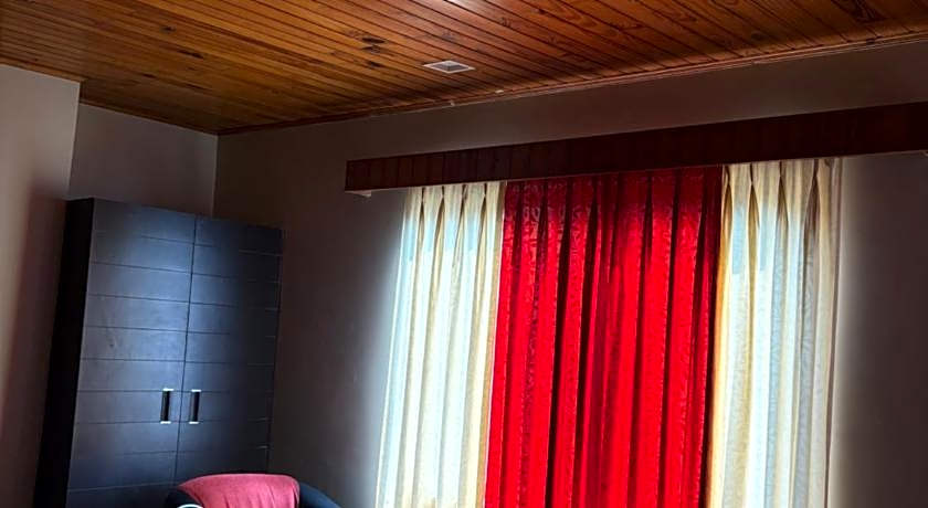 Hotel MMR Manor MG Marg