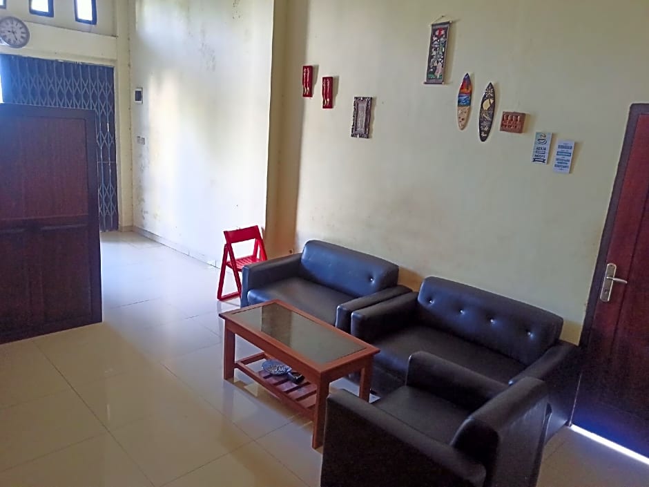 OYO 93073 Penginapan 69