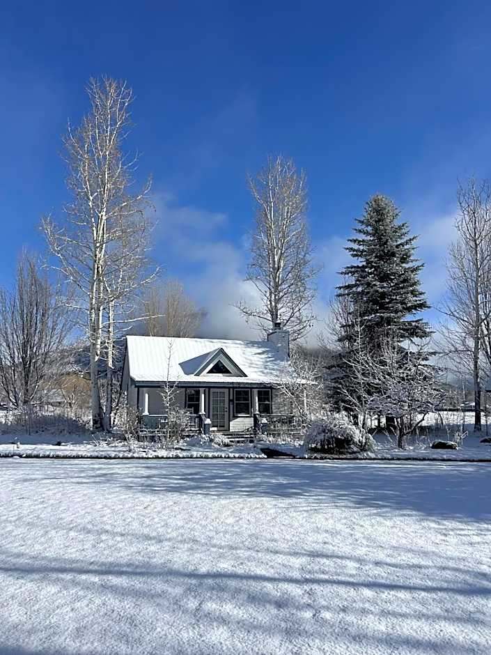 Apple Orchard Inn