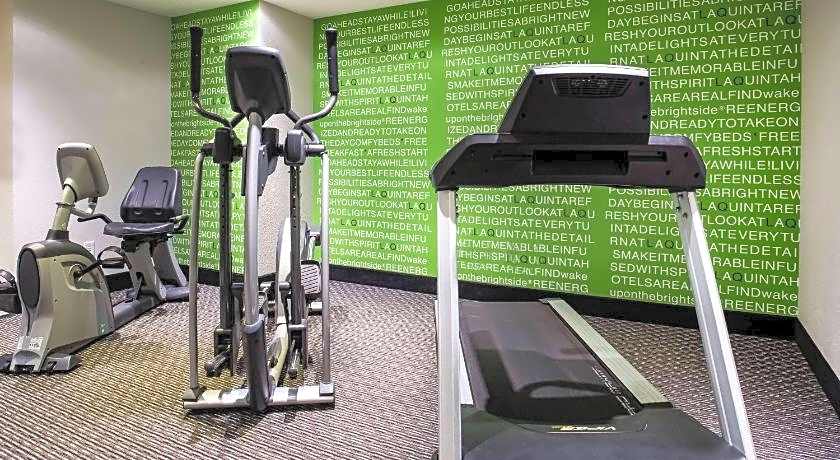 La Quinta Inn & Suites by Wyndham Oshkosh