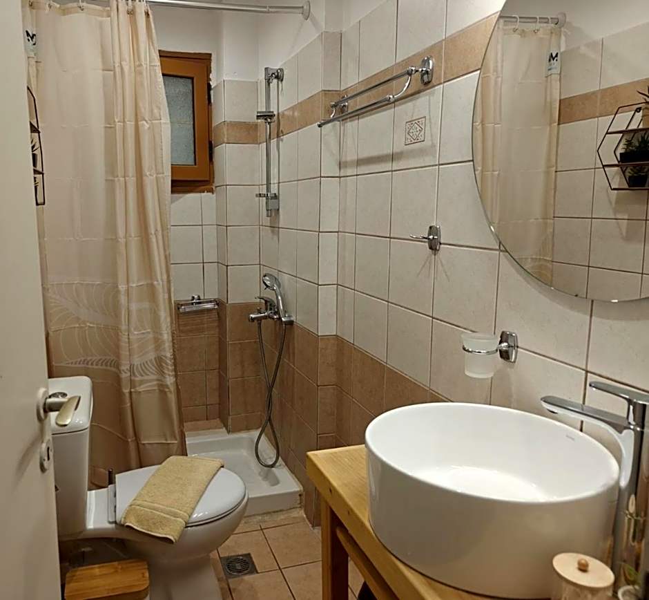 Helen's Studios & Apartments