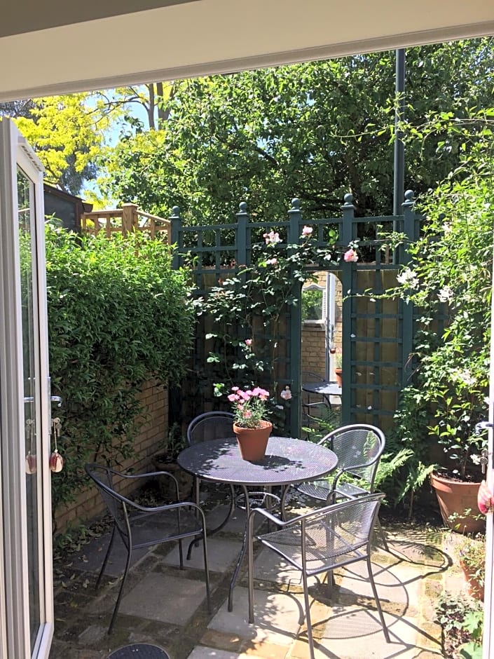 Old Station Gardens, SW London