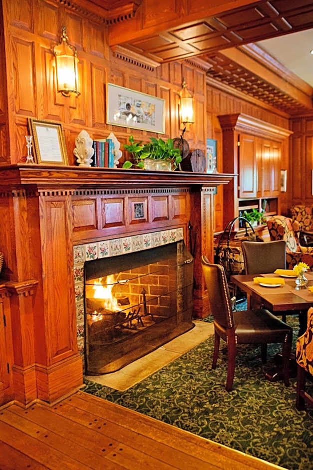 Hawthorne Hotel