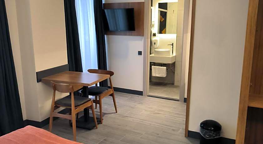 ROI HOTEL IZMiR