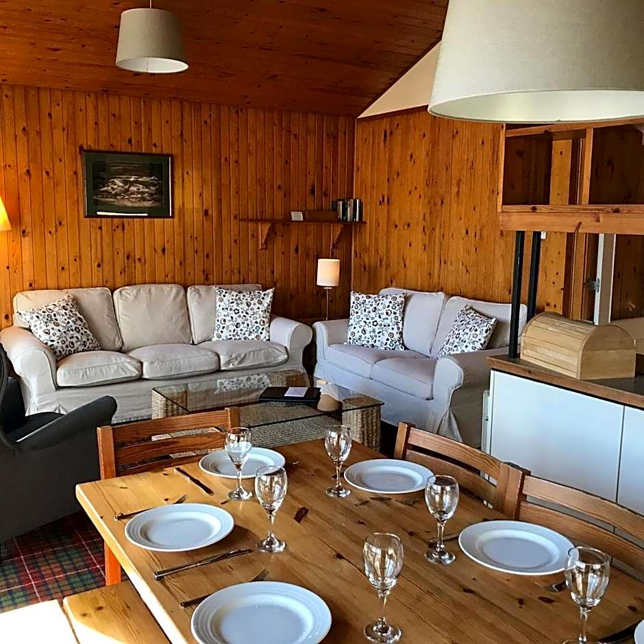 Loch Monzievaird Chalets
