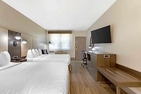 Queen Room with Two Queen Beds - Non-Smoking