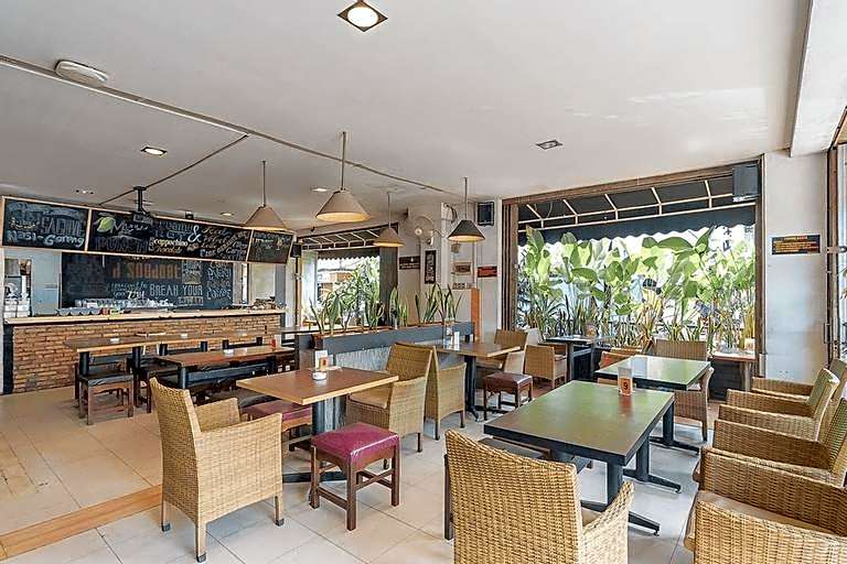 RedDoorz @ H. Agus Salim Street Pontianak