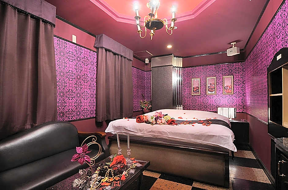 Izumiotsu Chapel Sweet - Adult Only