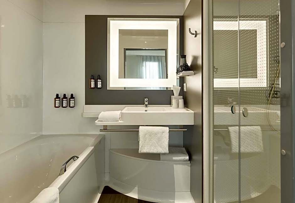 B&B HOTEL Velizy Est