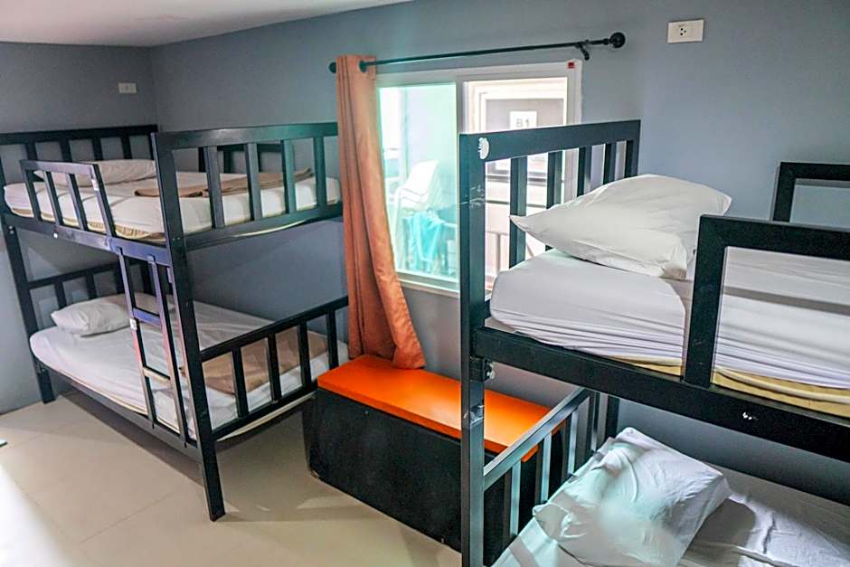 Blanco Beach Bar Hostel