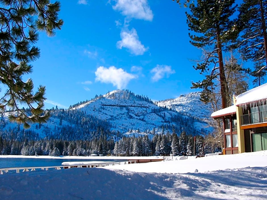 Donner Lake Village