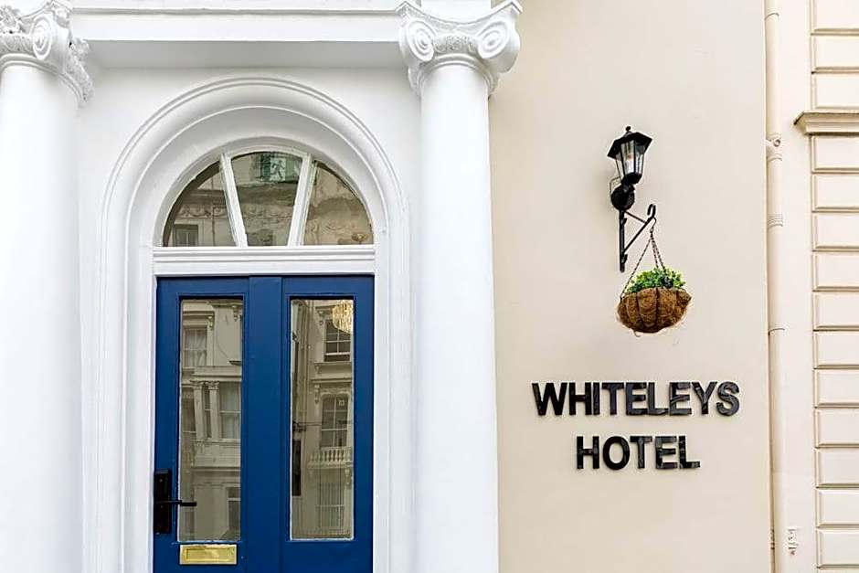 Palace Court Hotel