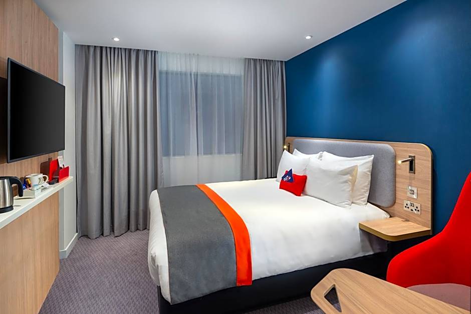 Holiday Inn Express - London Heathrow T4 By IHG
