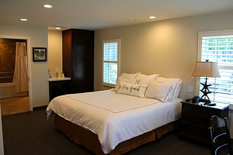 Executive King Accessible Room