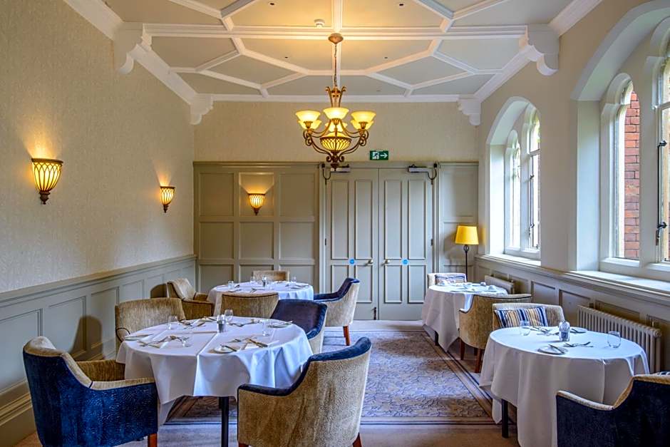 Warren House Hotel