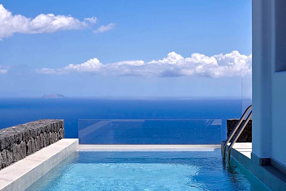 SantAnna Luxury Suites