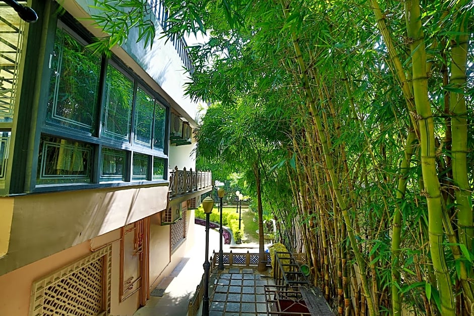 Hotel Shiv Villa by SAH