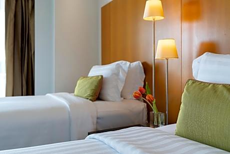 Tower Club Suite 3 Bedroom with Lounge