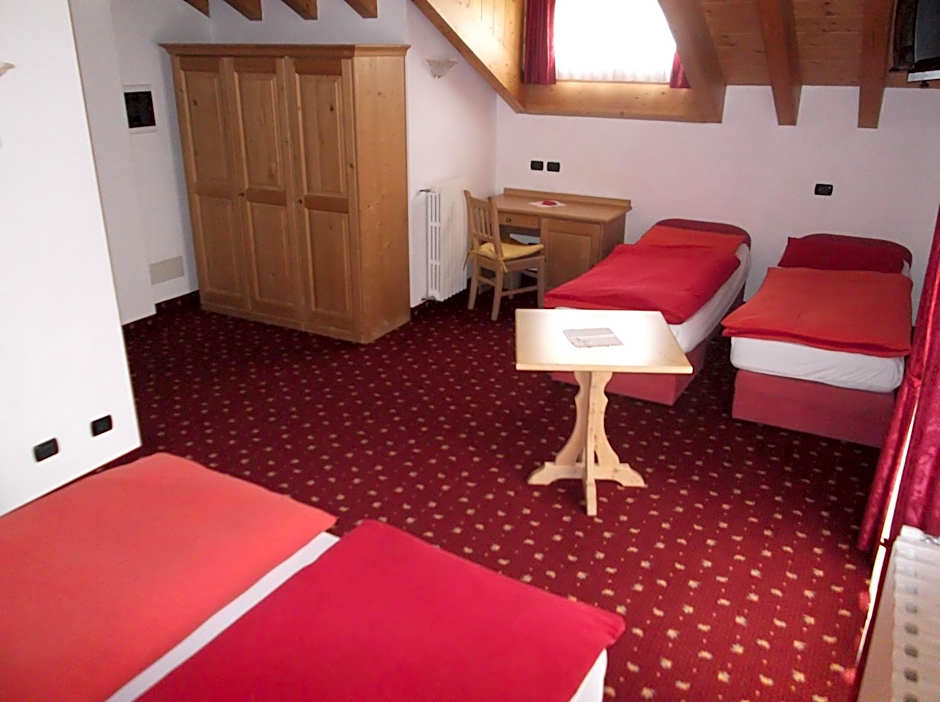Hotel Tyrolia