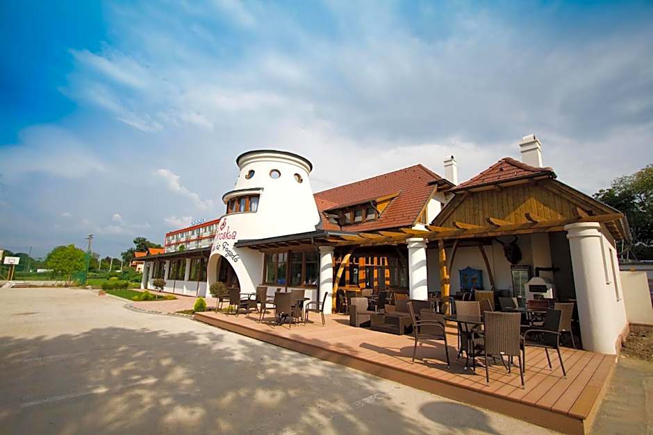 Piroska Csárda és Panzió