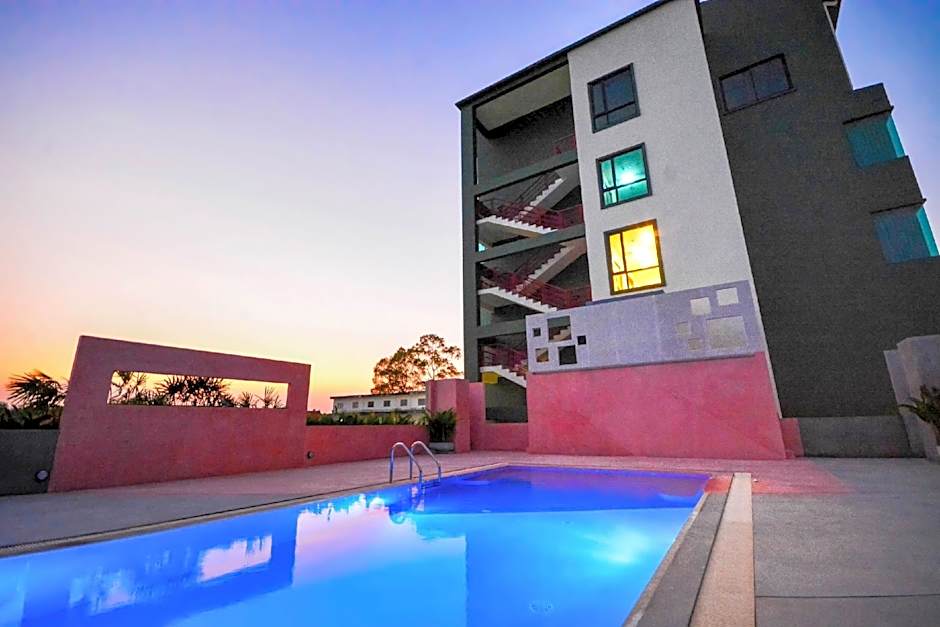Comet Hotel Surat Thani
