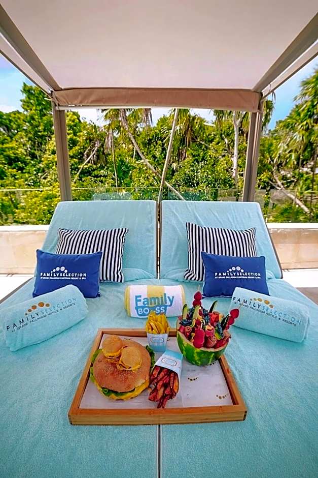 Family Selection at Grand Palladium Kantenah Resort & Spa- All Inclusive