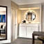 Hilton Chicago/Magnificent Mile Suites