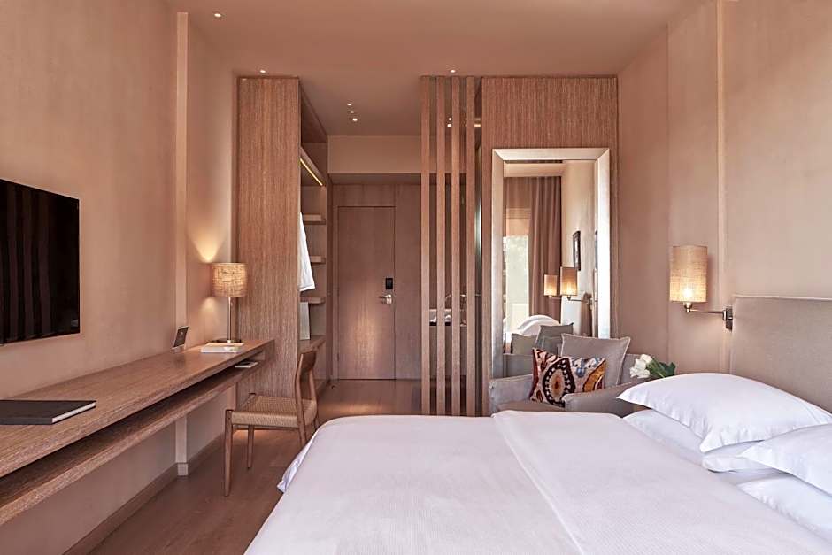 Photo 1 of 3 of Executive 1 Double Bed or 2 Beds