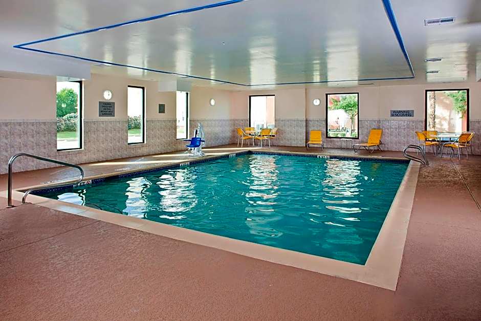 Fairfield Inn & Suites by Marriott Houston Hobby Airport
