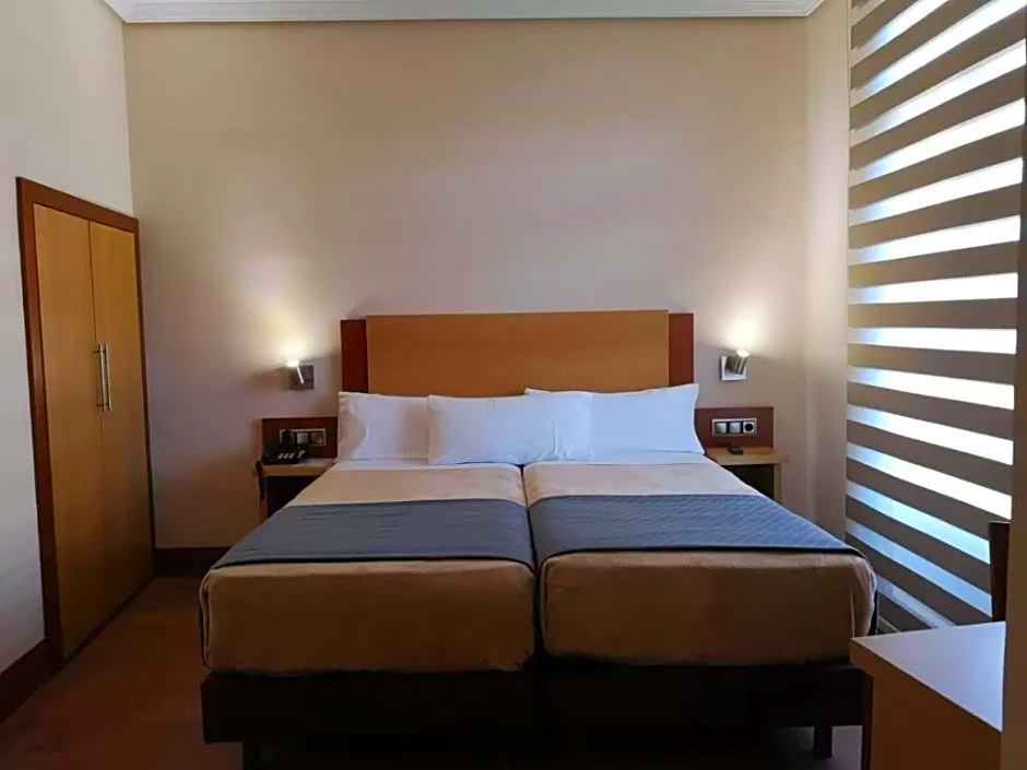 Hotel Mora by MIJ
